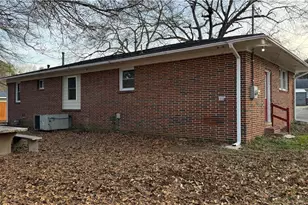 43 Bell St, Hartwell, GA 30643 - Photo 3