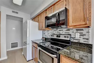 1304 Glenleaf Dr, Peachtree Corners, GA 30092 - Photo 19