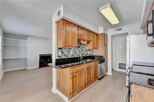 1304 Glenleaf Dr, Peachtree Corners, GA 30092 - Photo 21