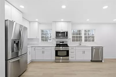 2095 Mulkey Road SW, Marietta, GA 30008 - Photo 11