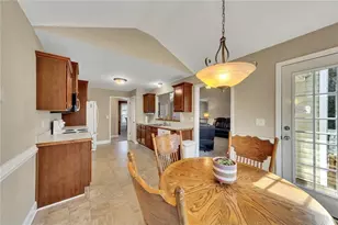 6935 Autumn Hills Dr, Cumming, GA 30028 - Photo 17