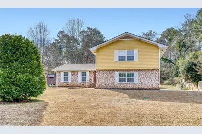 2201 Colonial Oak Way, Stone Mountain, GA 30087 - Photo 1