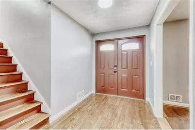 2201 Colonial Oak Way, Stone Mountain, GA 30087 - Photo 5