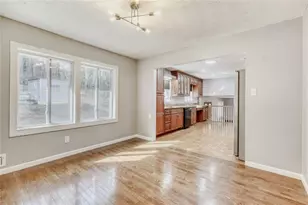 2201 Colonial Oak Way, Stone Mountain, GA 30087 - Photo 19