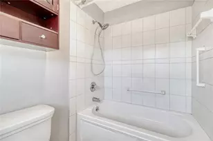 2201 Colonial Oak Way, Stone Mountain, GA 30087 - Photo 25