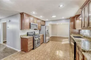 2201 Colonial Oak Way, Stone Mountain, GA 30087 - Photo 13