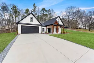 177 Summit Ridge Dr SE, Cartersville, GA 30120 - Photo 3