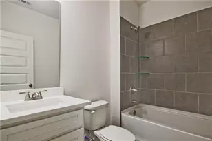 7423 Rocklin Ln, Flowery Branch, GA 30542 - Photo 17