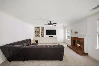 1585 Pinebreeze Drive, Marietta, GA 30062 - Photo 3