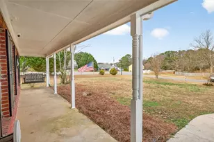 701 Muirfield Dr, Winder, GA 30680 - Photo 3