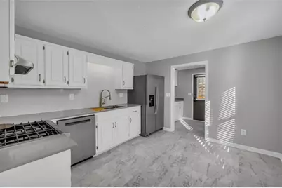 145 E Oak Street E, Lawrenceville, GA 30046 - Photo 9