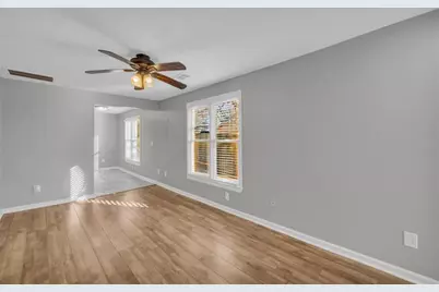 145 E Oak Street E, Lawrenceville, GA 30046 - Photo 5