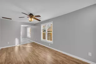 145 E Oak Street E, Lawrenceville, GA 30046 - Photo 5