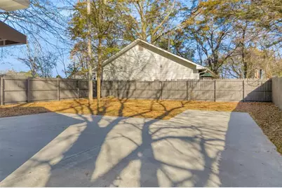 145 E Oak Street E, Lawrenceville, GA 30046 - Photo 23