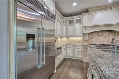 4076 Peachtree Dunwoody Road NE, Atlanta, GA 30342 - Photo 13