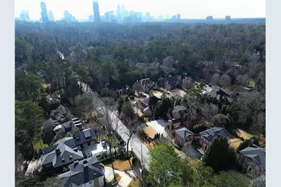 4076 Peachtree Dunwoody Road NE, Atlanta, GA 30342 - Photo 59