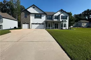 4001 Riverchess Dr SW, Atlanta, GA 30331 - Photo 1