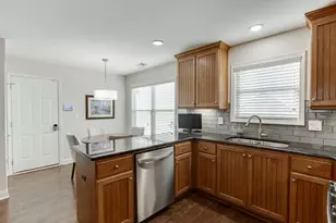 5652 Leaf Ridge Ln, Buford, GA 30518 - Photo 13