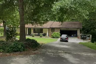 1606 Monarch Ct, Riverdale, GA 30296 - Photo 1