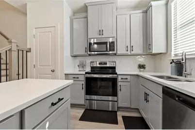 5853 Greystone Drive, Lithonia, GA 30058 - Photo 13