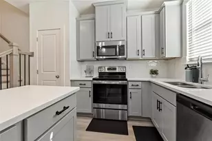 5853 Greystone Dr, Lithonia, GA 30058 - Photo 13