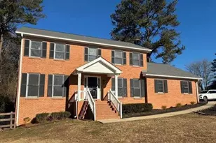 560 Clubhouse Dr, Conyers, GA 30094 - Photo 1