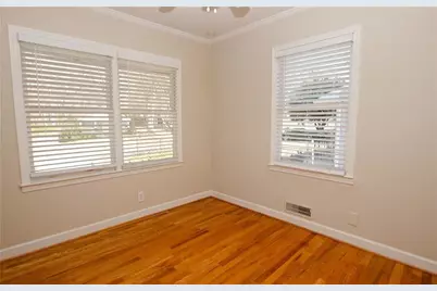 1910 La Dawn Lane NW, Atlanta, GA 30318 - Photo 15