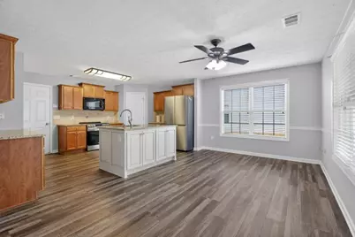 3338 Gardenside Walk, Loganville, GA 30052 - Photo 9