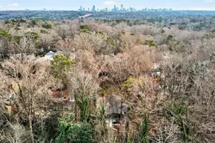 550 Forest Hills Dr, Atlanta, GA 30342 - Photo 55