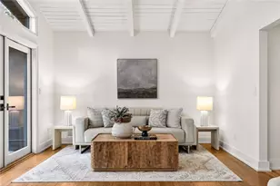 550 Forest Hills Dr, Atlanta, GA 30342 - Photo 23