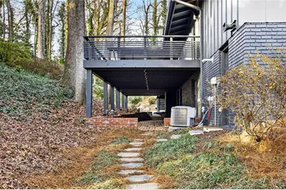 550 Forest Hills Drive, Atlanta, GA 30342 - Photo 49