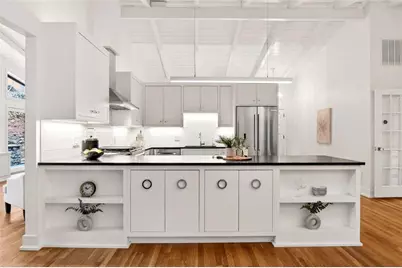 550 Forest Hills Drive, Atlanta, GA 30342 - Photo 17