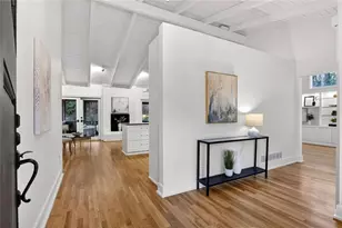 550 Forest Hills Dr, Atlanta, GA 30342 - Photo 7