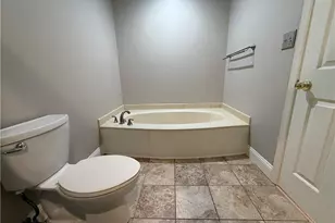 1392 Old Virginia Ct SE, Marietta, GA 30067 - Photo 17