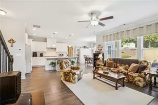 4745 Shady Lake Cir, Gainesville, GA 30507 - Photo 9