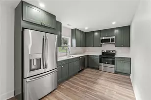 870 Ashley Ct, Monroe, GA 30655 - Photo 11