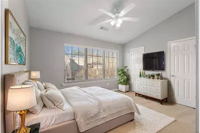 1040 Liberty Parkway NW, Atlanta, GA 30318 - Photo 13