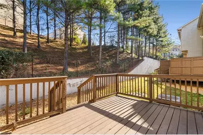 1040 Liberty Parkway NW, Atlanta, GA 30318 - Photo 21