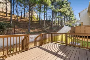 1040 Liberty Pkwy NW, Atlanta, GA 30318 - Photo 21