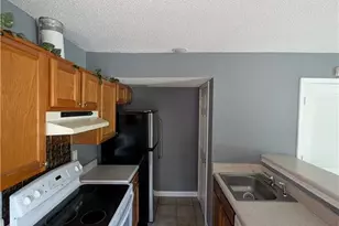 5584 Estates Ct, Norcross, GA 30093 - Photo 9