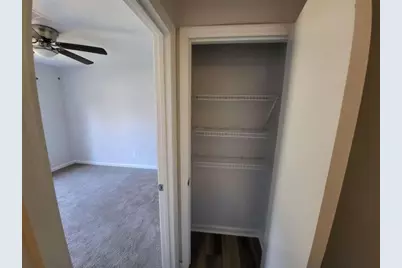 915 Fox Valley Court, Stone Mountain, GA 30088 - Photo 13