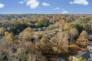 2667 Fontainebleau Dr, Dunwoody, GA 30360 - Photo 61