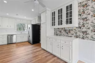 2667 Fontainebleau Dr, Dunwoody, GA 30360 - Photo 17