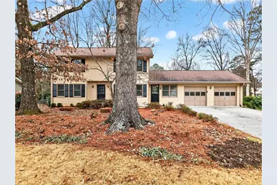 537 Angie Way SW, Lilburn, GA 30047 - Photo 3