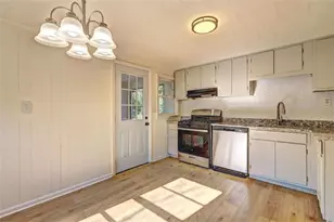 7779 Adamson Rd, Jonesboro, GA 30236 - Photo 11