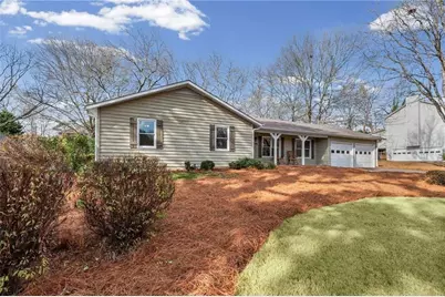 2620 Tritt Lane NE, Marietta, GA 30062 - Photo 3