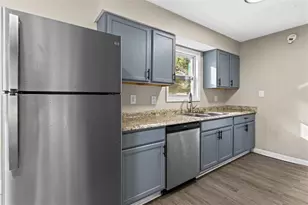 658 Hunt Station Dr, Lawrenceville, GA 30044 - Photo 7