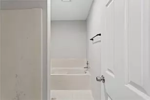 658 Hunt Station Dr, Lawrenceville, GA 30044 - Photo 13