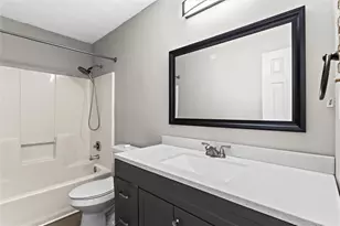 658 Hunt Station Dr, Lawrenceville, GA 30044 - Photo 9