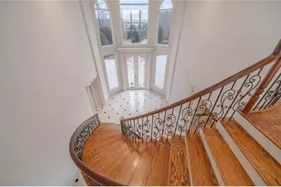 8330 Jett Ferry Road, Sandy Springs, GA 30350 - Photo 9